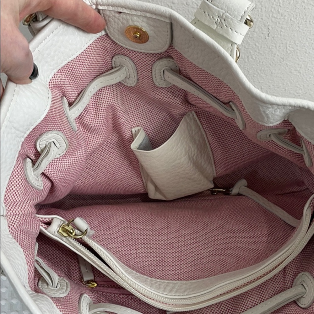 Dooney & Bourke white pebbled leather handbag - Picture 6 of 7